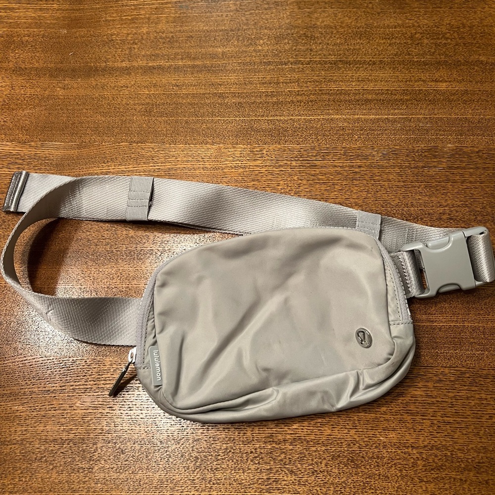 Lululemon Athletica Gray Belt Bag